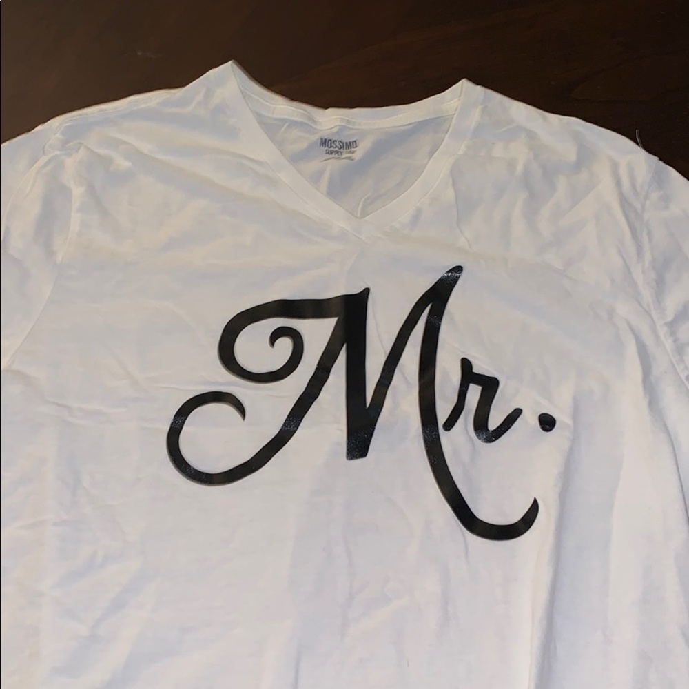 V-neck white Mr. T-shirt